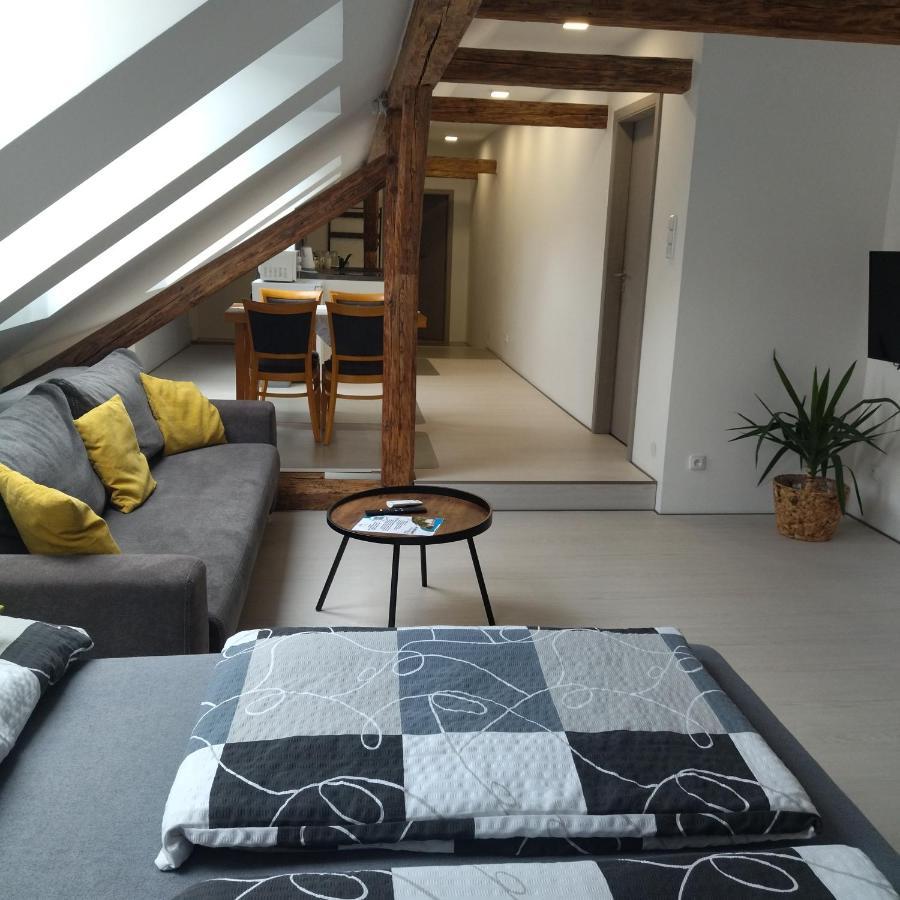 Apartmany S Vyhledem Na Zamek Vimperk Buitenkant foto